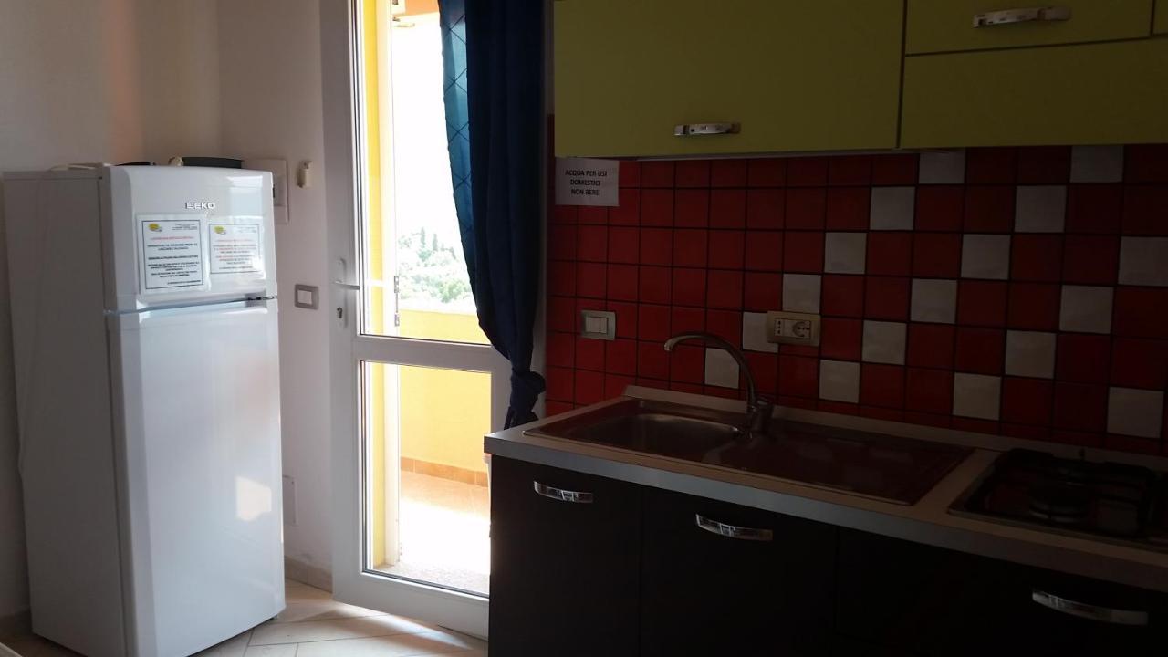 Casa Vacanze "La Caldosa" Badesi Extérieur photo