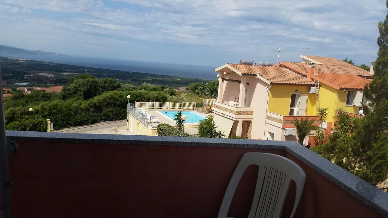 Casa Vacanze "La Caldosa" Badesi Extérieur photo