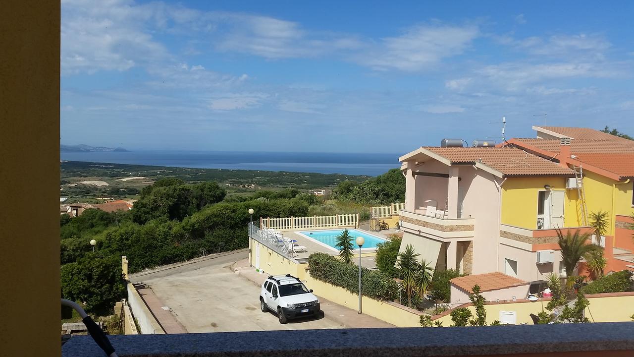 Casa Vacanze "La Caldosa" Badesi Extérieur photo