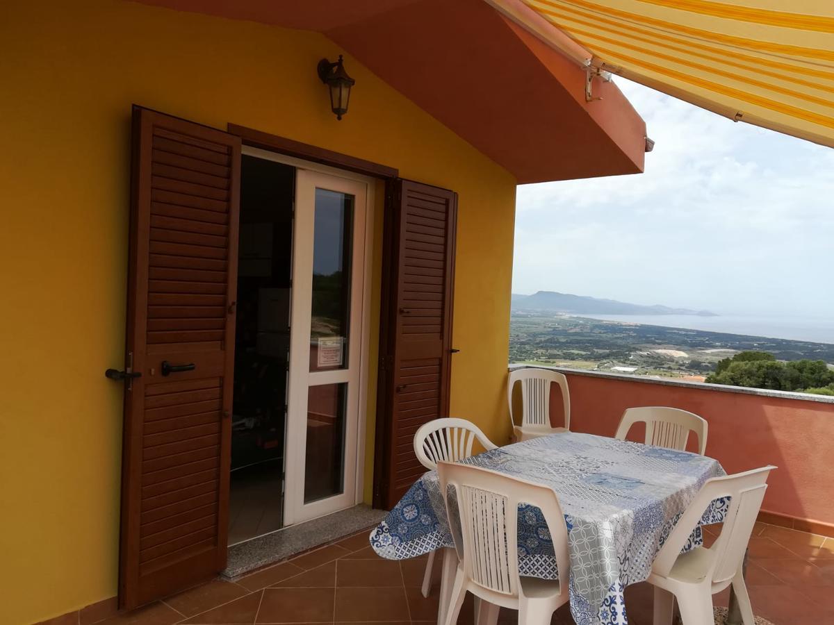 Casa Vacanze "La Caldosa" Badesi Extérieur photo