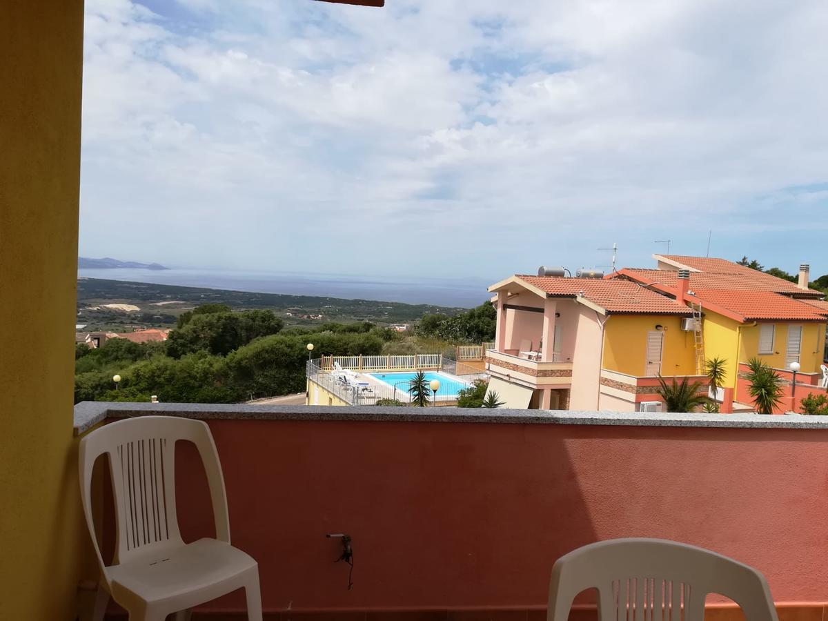 Casa Vacanze "La Caldosa" Badesi Extérieur photo